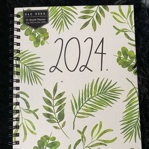 Rae Dunn planner: Aug 2023 - Dec 2024